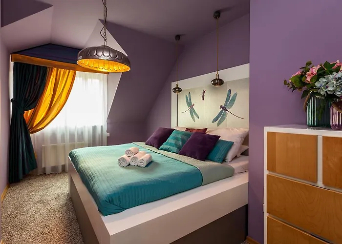 Lovely - Truhlarska Praha