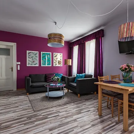 Lovely - Truhlarska Apartmán *